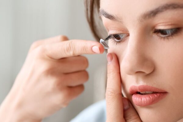 Smart Contact Lenses: The Future of Vision Correction and Health Monitoring featured image