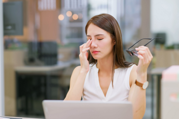Eye-Friendly Home Office Setup: Ergonomics, Lighting, and Breaks featured image